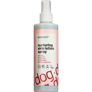 Køb DanaVet Nuturing Skin Lotion Spray, Hund 250 ml. online hos apotekeren.dk